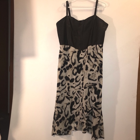 🔥Michel Studio Animal Print Flow Dress 🔥
